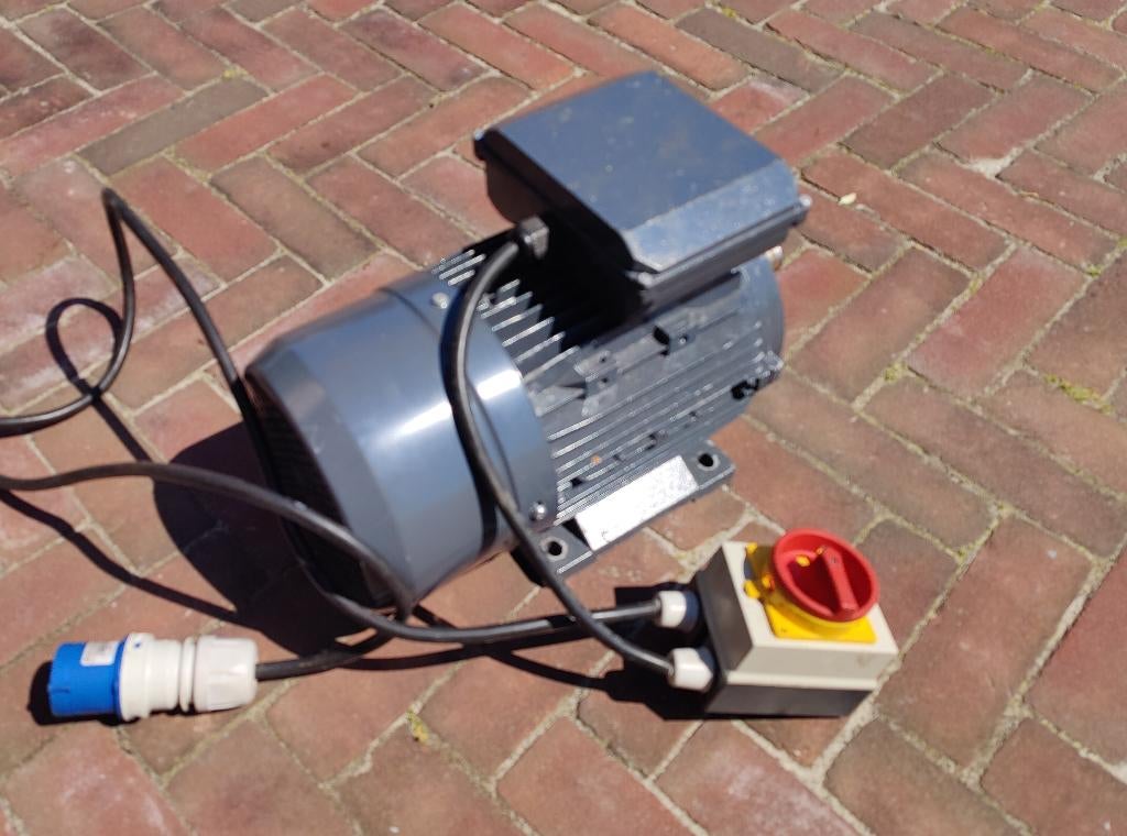 elektromotor 3KW 230 volt 2800 toeren, Ophalen of Verzenden, Gebruikt, Elektromotor, 1800 rpm of meer