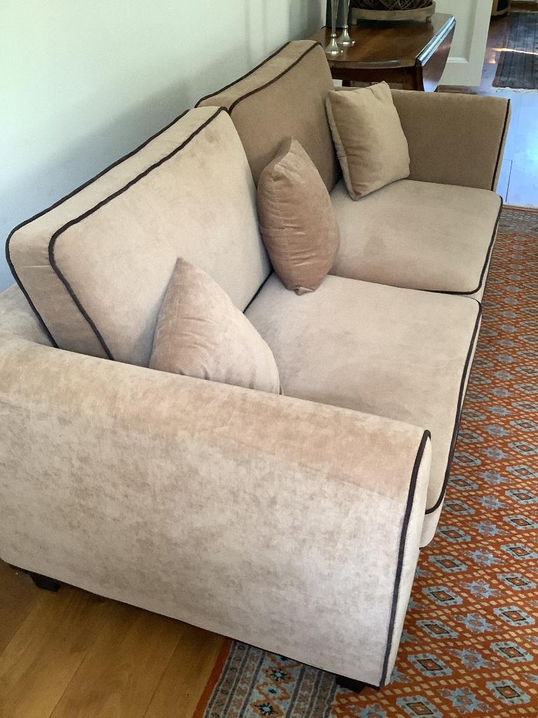 2-zitsbank velours, Huis en Inrichting, Banken | Sofa's en Chaises Longues, Zo goed als nieuw, Tweepersoons, 200 tot 250 cm, 75 tot 100 cm