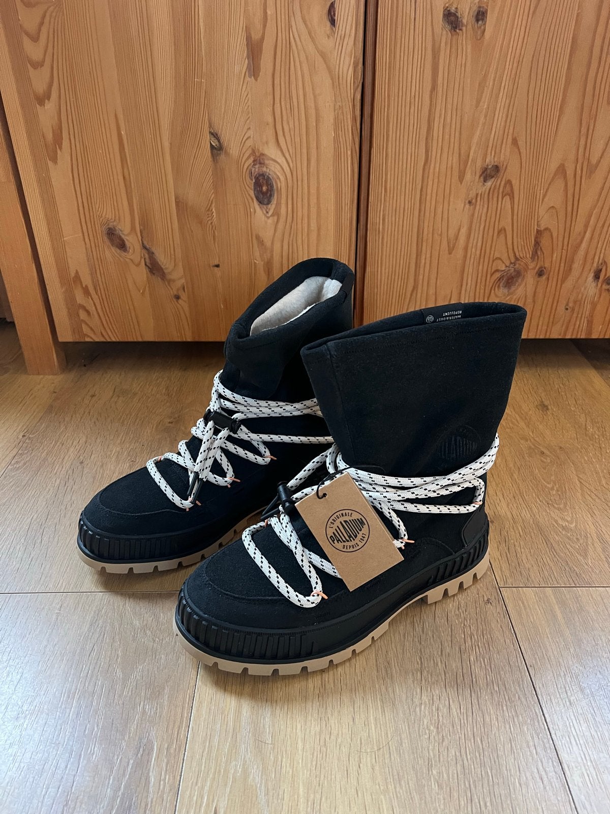 Palladium Pallashock Hiver Boots Zwart Maat 40, Kleding | Dames, Zwart, Lage of Enkellaarzen, Nieuw, Ophalen of Verzenden