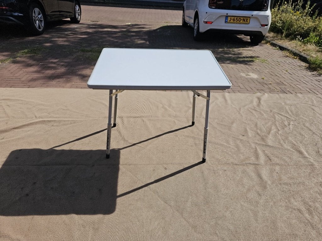 Lafuma kampeertafel 80x57 LxB hoogte verstelbaar, Ophalen, Gebruikt, Campingtafel