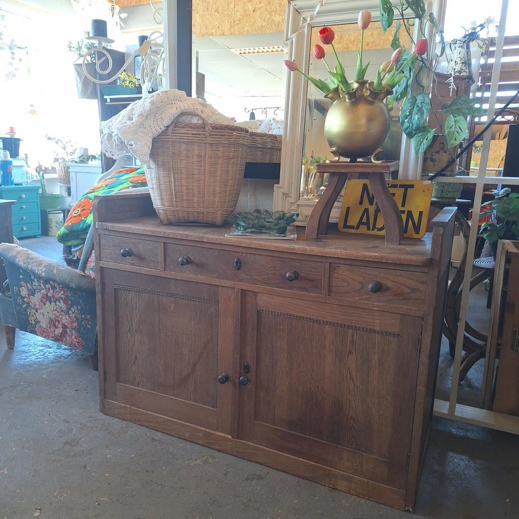 Mooi oud sleets eiken dressoir, Antiek en Kunst, Ophalen