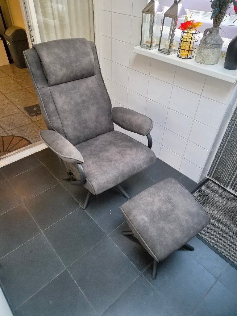 Draai relax stoel met voetenbank, Huis en Inrichting, Stoelen, Ophalen, Nieuw, Metaal, Eén