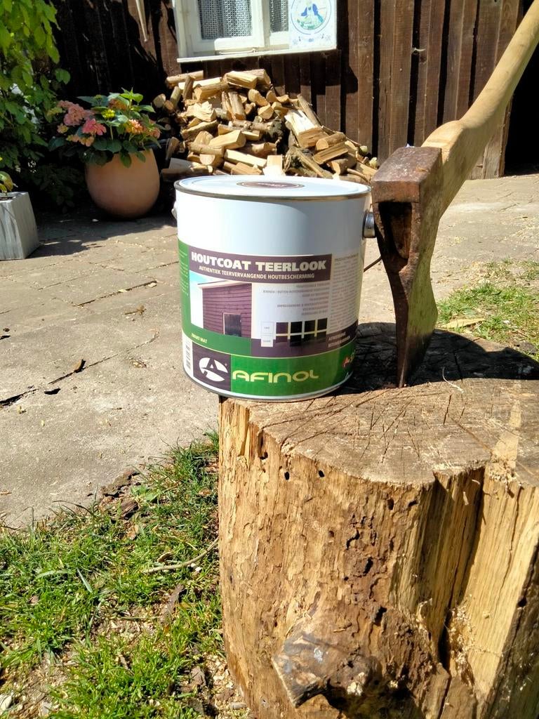 Houtteer MAT ZWART 2500 ml € 30,- blik, Ophalen, Minder dan 3 meter