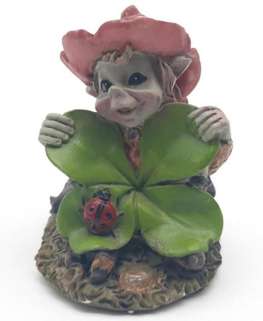 Pixie Elfje met klavertje 4 resin beeldje ca. 6cm hoog, Verzamelen, Beelden en Beeldjes, Ophalen of Verzenden, Gebruikt, Fantasy