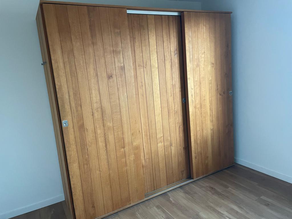 Robuuste houten kledingkast van Goossens, Ophalen, Gebruikt, 200 cm of meer, 200 cm of meer