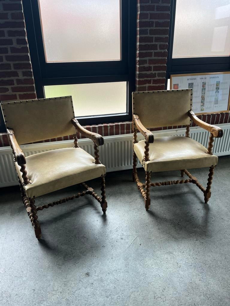 Set van 2 Vintage Spaanse Barok Stoelen - Prima Staat, Antiek en Kunst, Antiek | Meubels | Stoelen en Banken, Ophalen