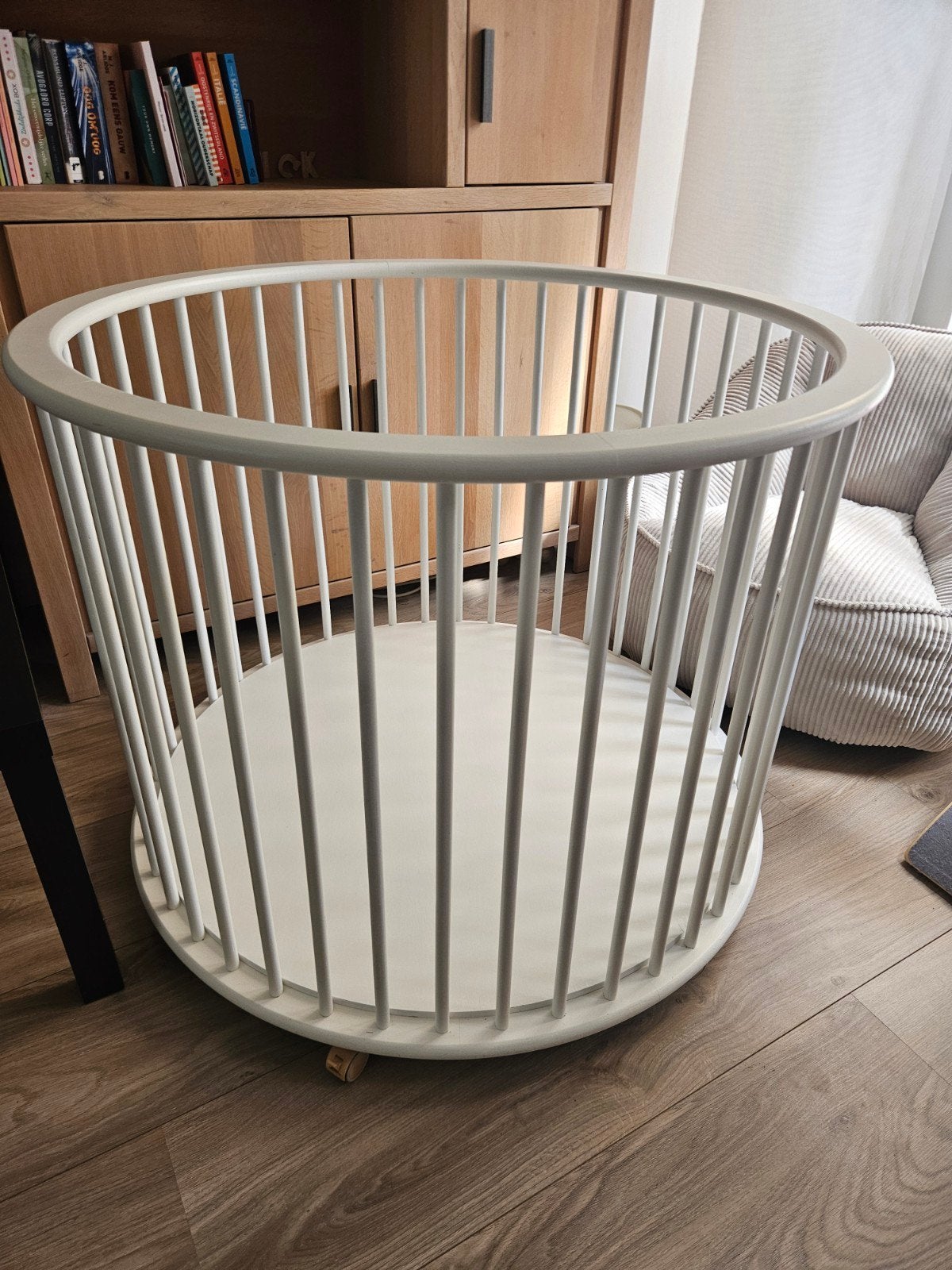 Bopita ronde box wit met beige wielen, Ophalen, Gebruikt, Rond, Wieltjes