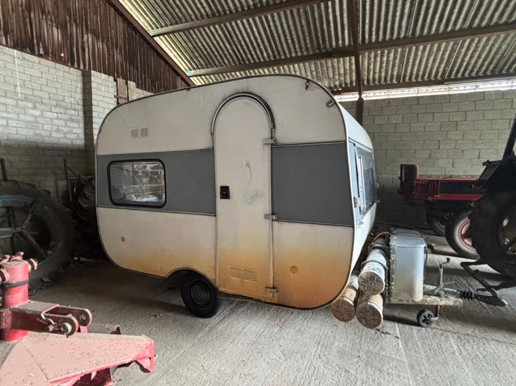 Adria voor onderdelen of opknapper, Caravans en Kamperen, Caravan accessoires, Ophalen of Verzenden
