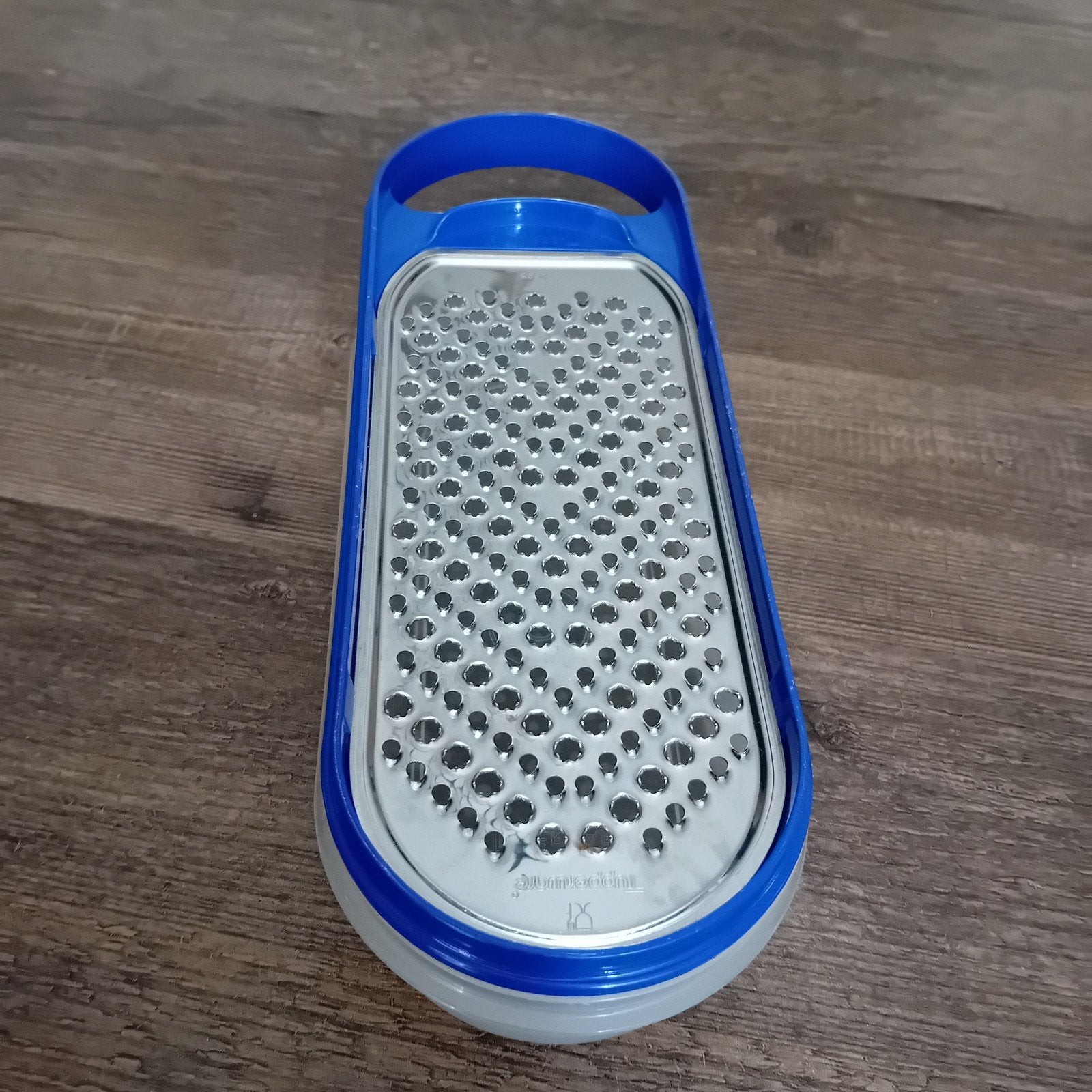 Tupperware Rasp met opvangbakje - Blauw/Wit, Huis en Inrichting, Keuken | Tupperware, Ophalen of Verzenden
