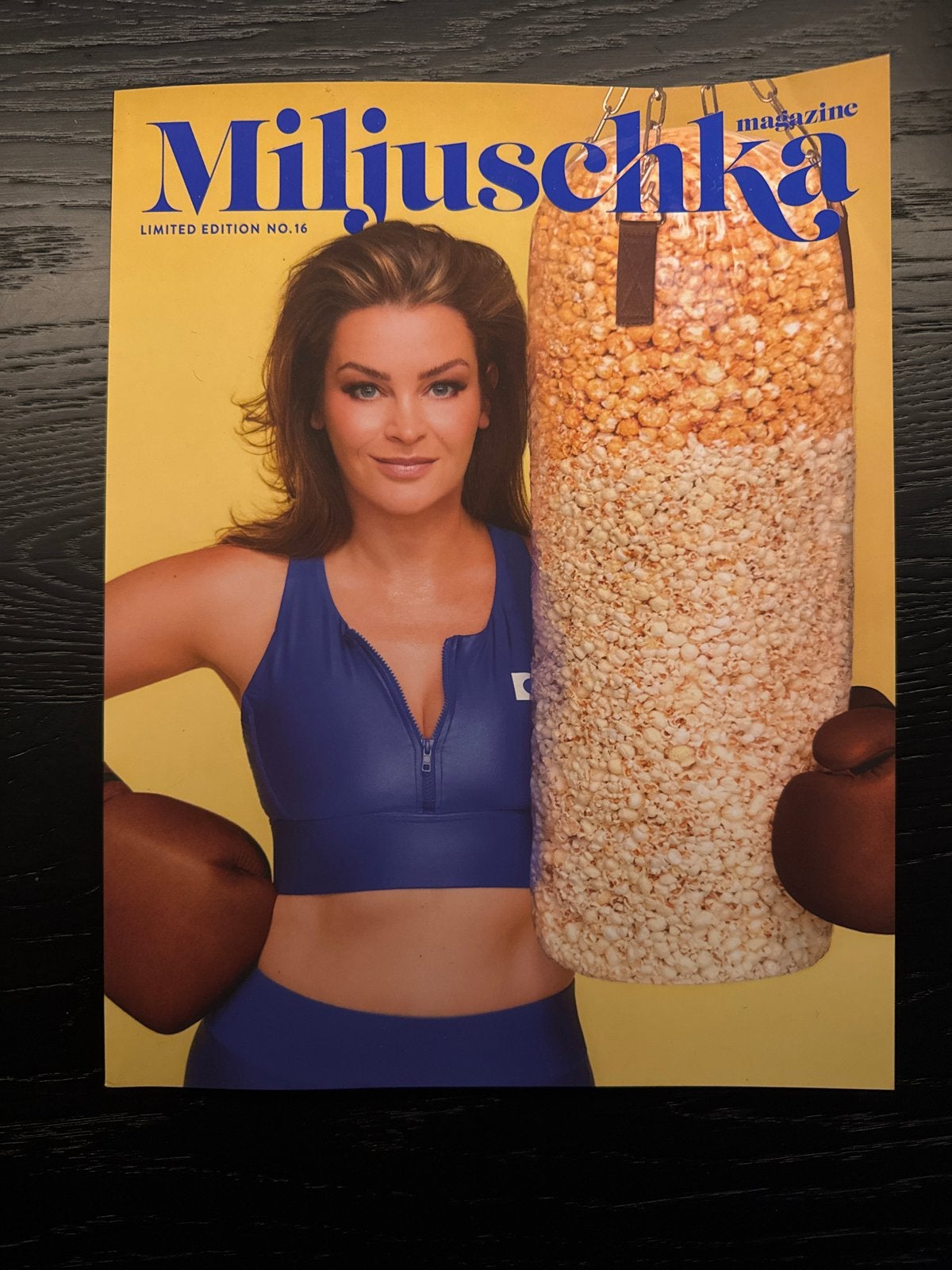 Miljuschka Magazine - Limited Edition No. 16, Ophalen of Verzenden, Zo goed als nieuw, Damesbladen