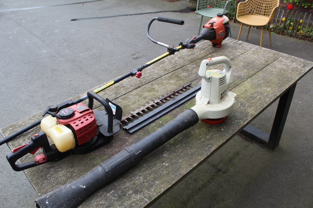 Flymo Multi-tool XLT 3000+ met heggenschaar en bladblazer, Ophalen of Verzenden, Gebruikt, Benzine, Flymo , Stihl , IKRA