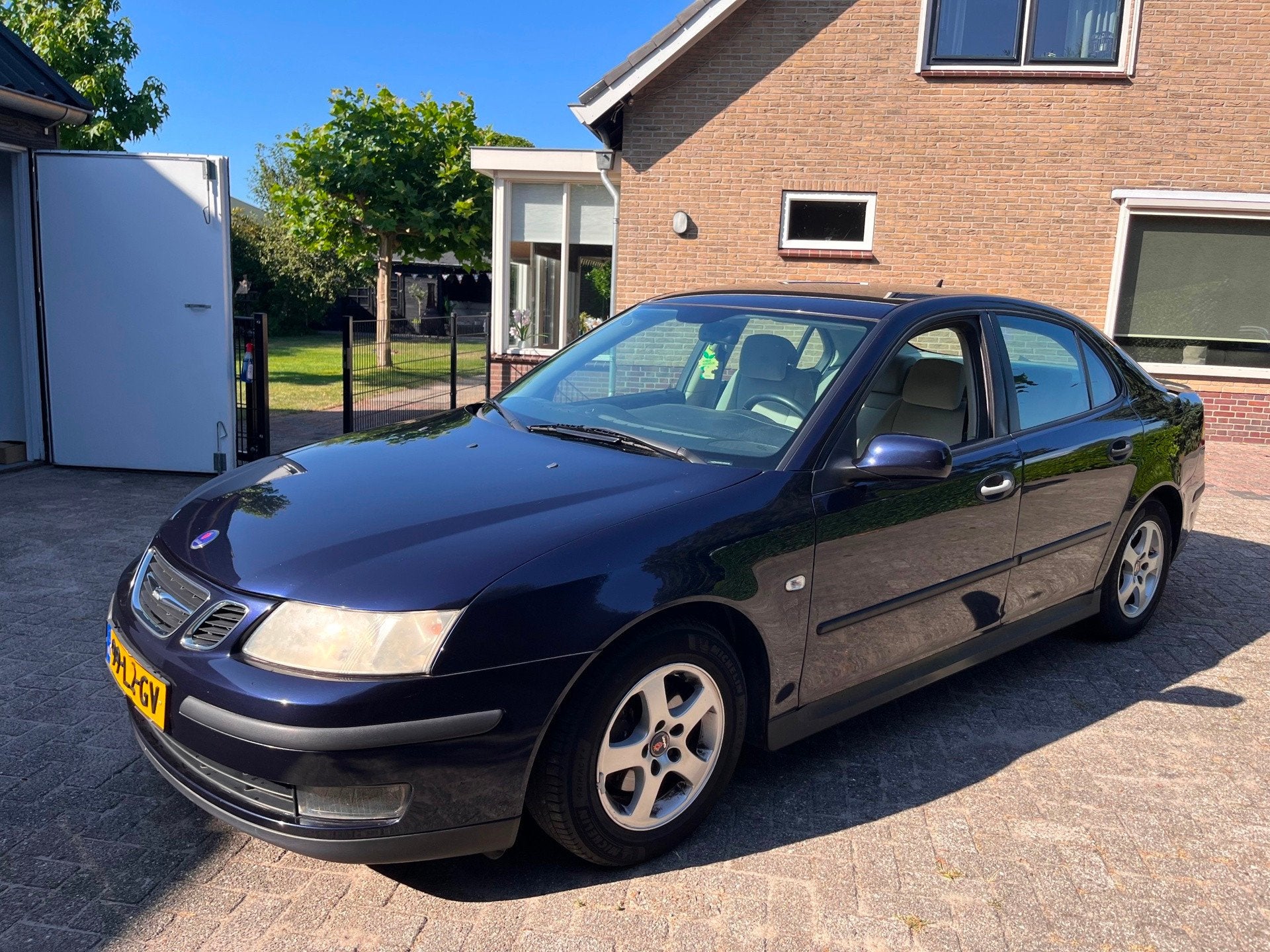 Saab 9-3 Sport Sedan 1.8 turbo exclusive, Auto's, Voorwielaandrijving, 1998 cc, Gebruikt, 4 cilinders