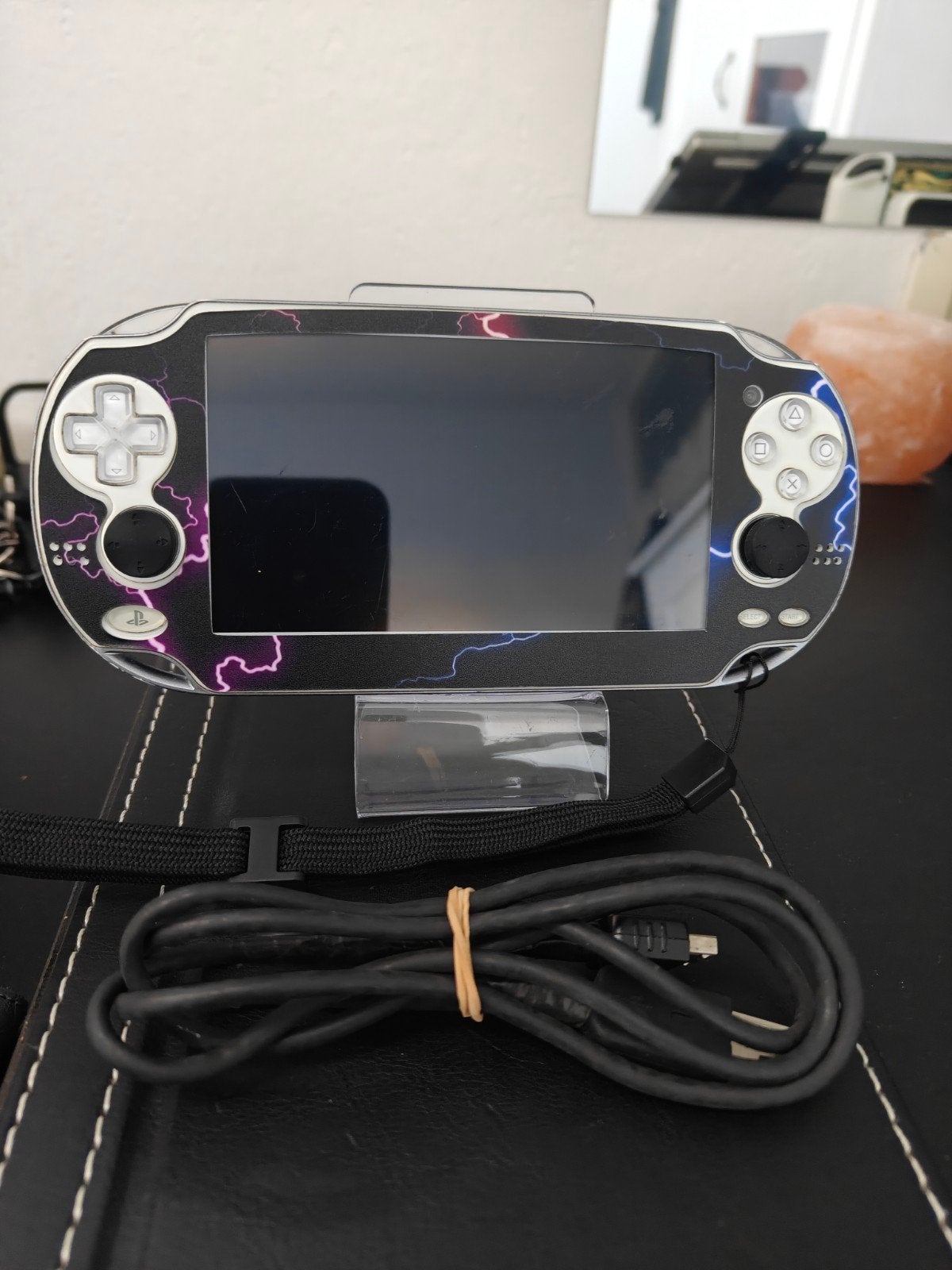 Ps Vita 32GB met Games en extra's, Spelcomputers en Games, Ophalen, Gebruikt, Overige kleuren, Met games