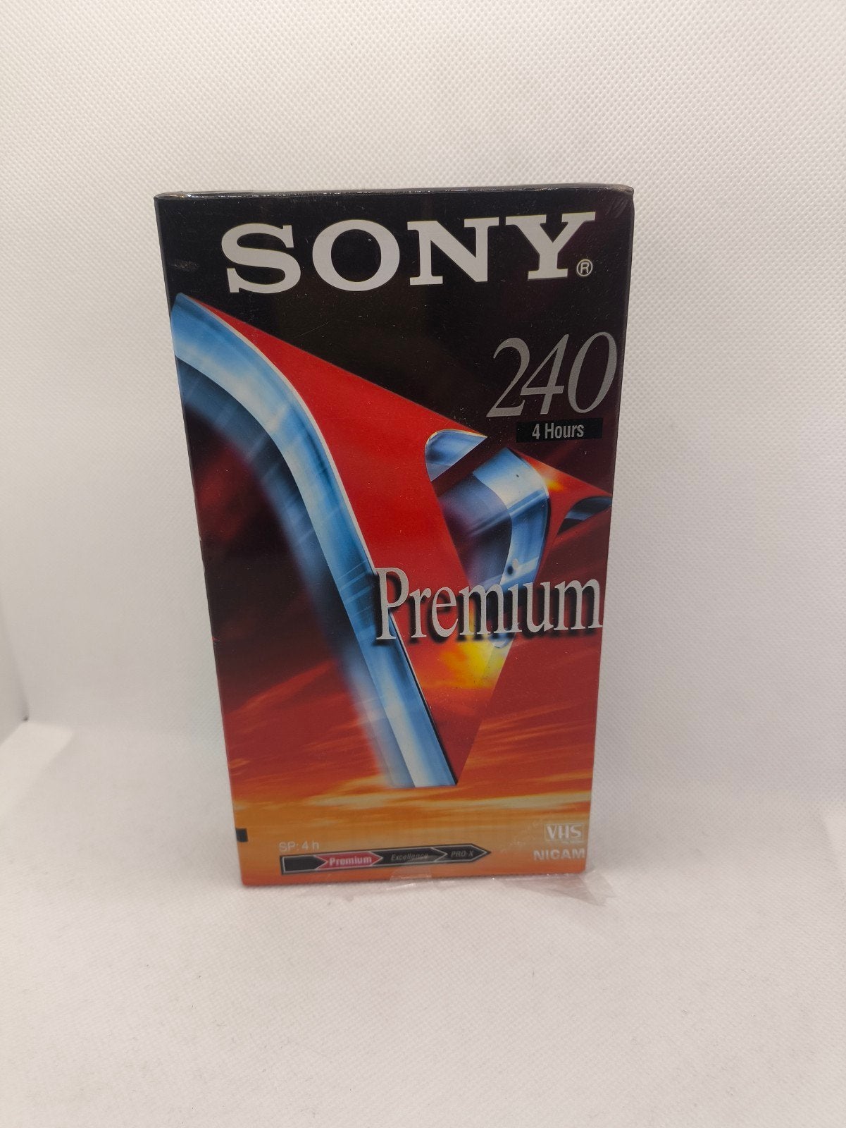 Sony VHS videoband 240 4 uur premium SEALED, Ophalen of Verzenden, Zo goed als nieuw, Overige genres