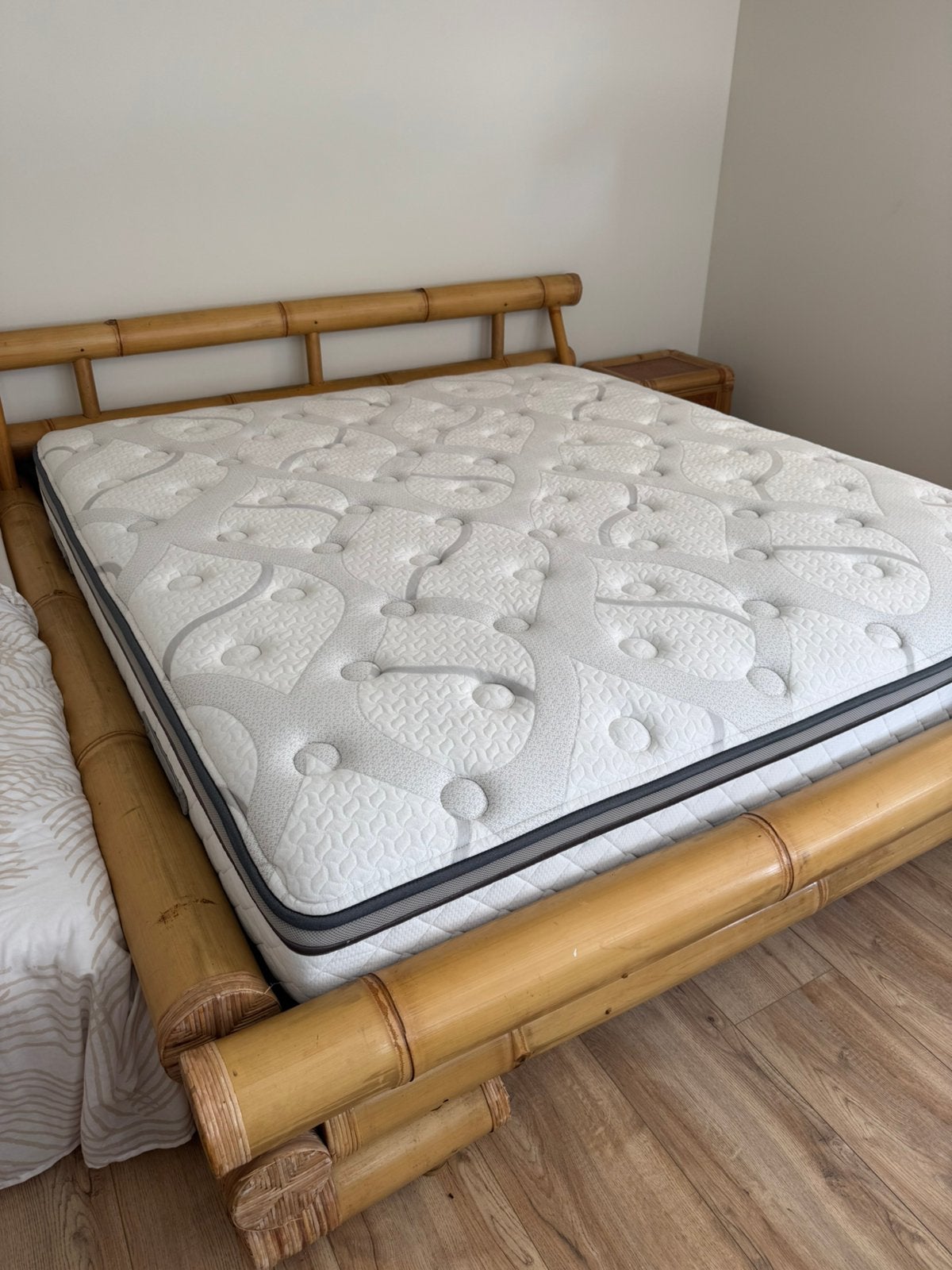 3 x bamboe bedden 180x200 , ibiza boho styl, Huis en Inrichting, Slaapkamer | Bedden, Ophalen, Tweepersoons, Zo goed als nieuw