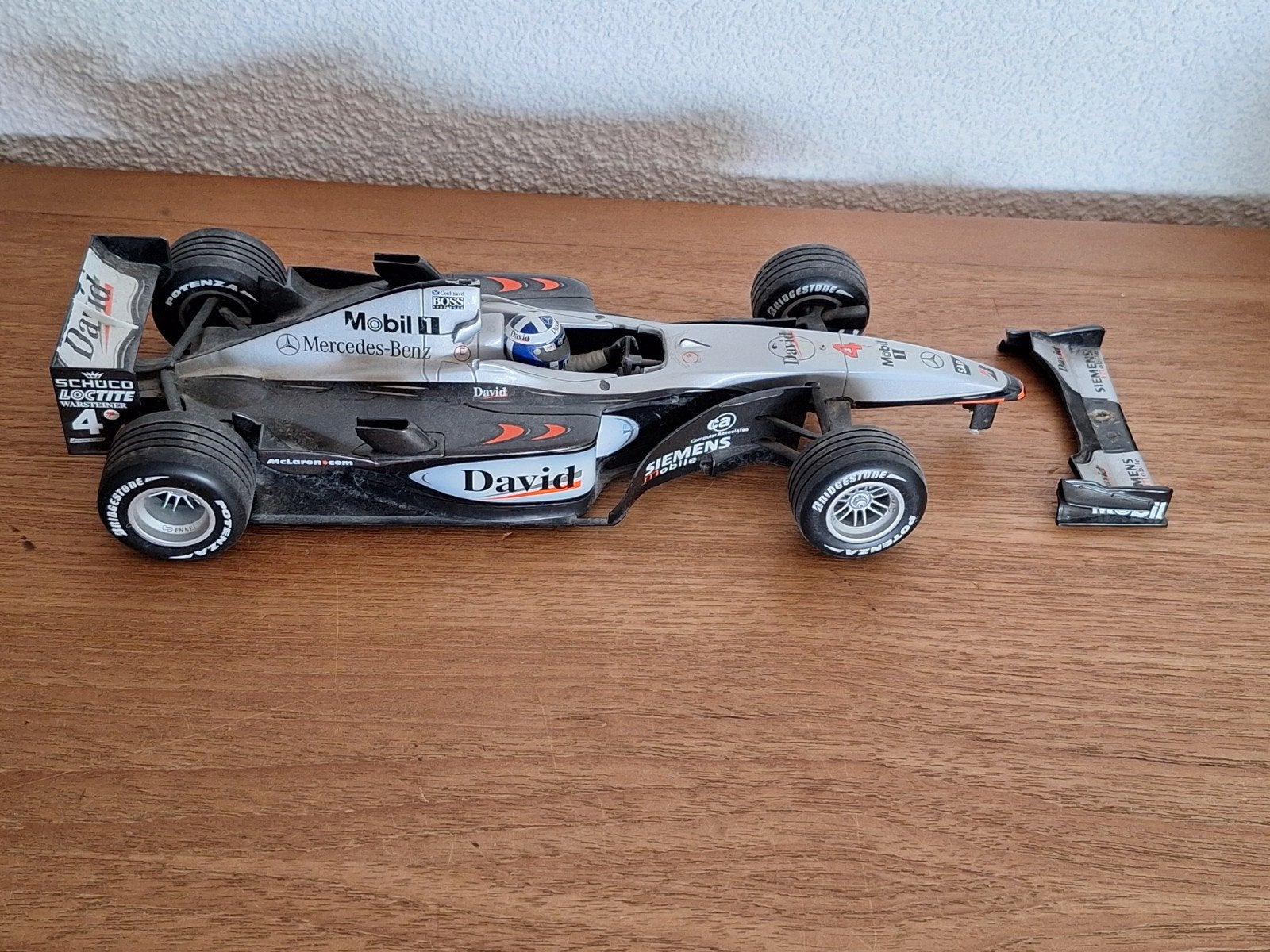 Modelauto McLaren Mercedes MP4-16  F1 1:18 Minichamps, Ophalen of Verzenden, Gebruikt, Auto, MiniChamps