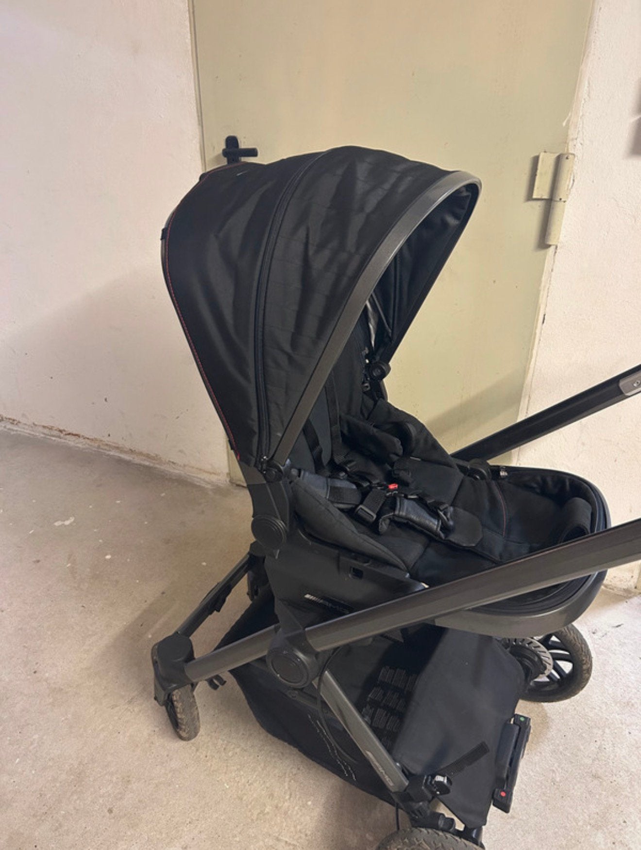 Mercedes-AMG kinderwagen zwart + verzorgingstas, Ophalen of Verzenden, Zo goed als nieuw, Overige merken, Duomodel