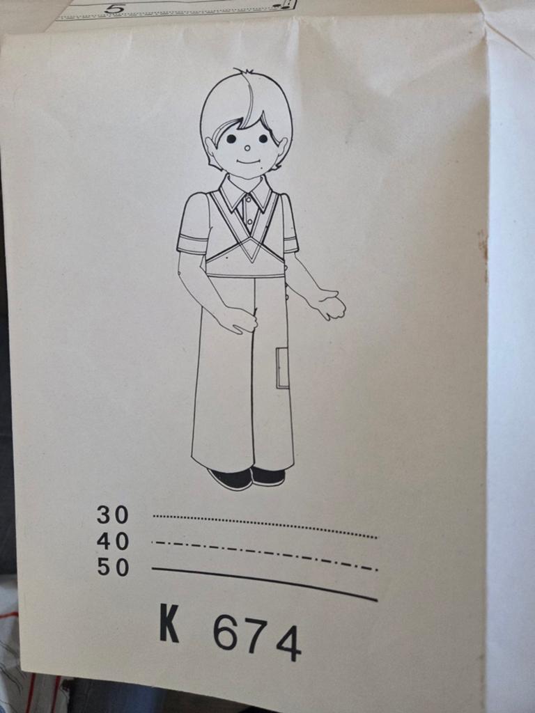 Vintage naaipatroon K 674 poppenkleding - 30,40 en 50 cm, Hobby en Vrije tijd, Kledingpatronen, Overige merken, Overige typen