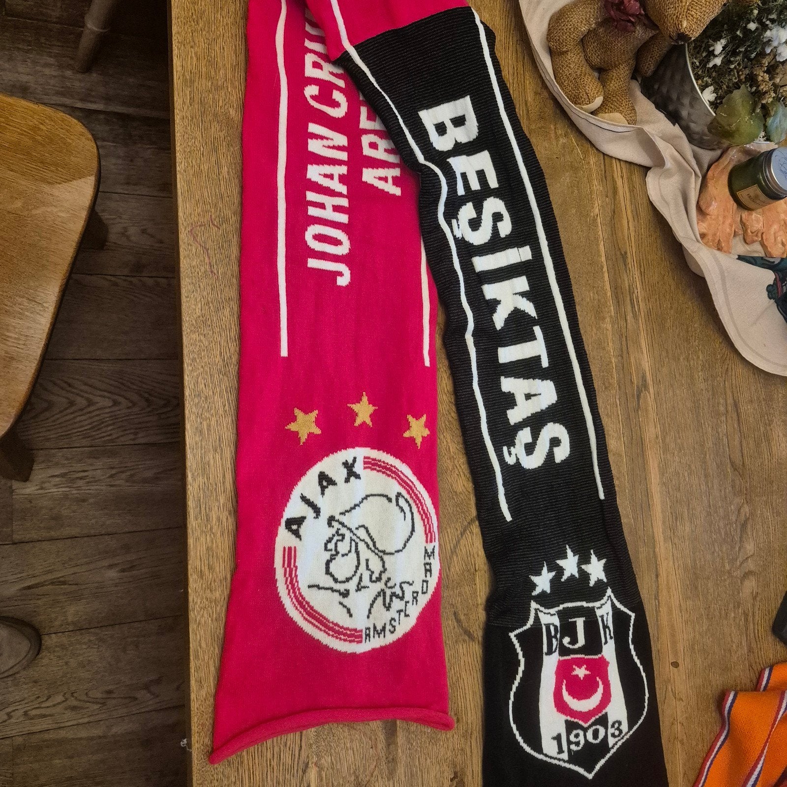 Ajax & Besiktas Sjaal - Johan Cruijff Arena 26-09-2024, Ophalen of Verzenden, Zo goed als nieuw, Ajax, Vaantje of Sjaal