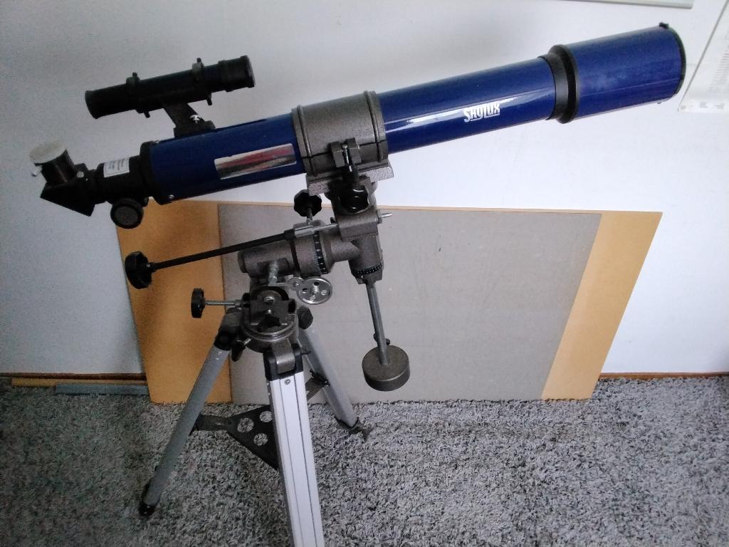Telescoop, Audio, Tv en Foto, Optische apparatuur | Telescopen, Ophalen, Gebruikt, Lenzentelescoop (refractor), Met statief