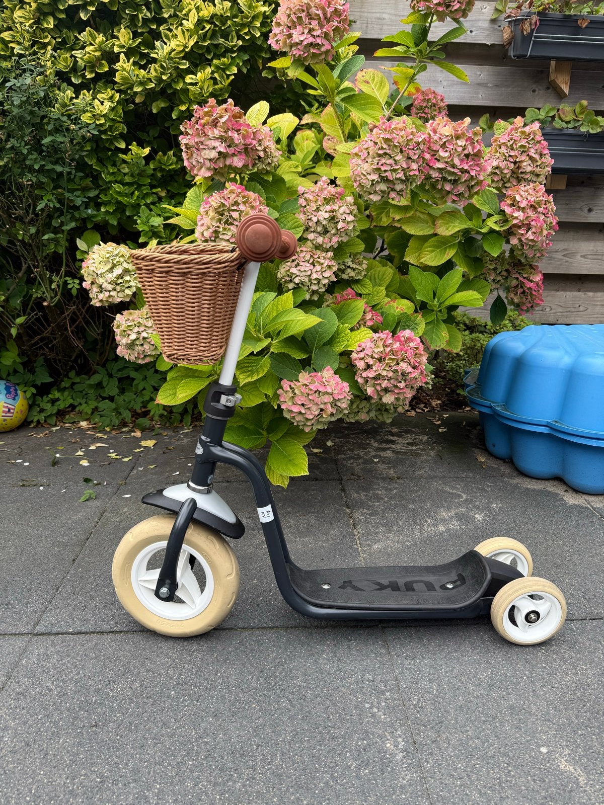 Puky driewieler step met mandje, Ophalen, Zo goed als nieuw, Gewone step