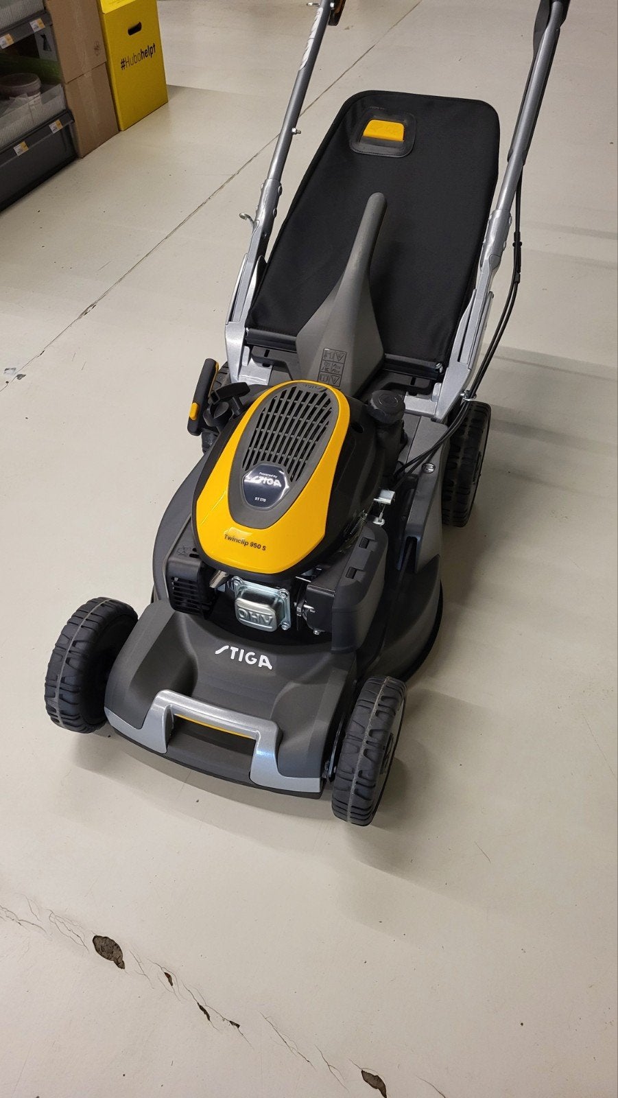 Nieuwe Stiga Twinclip 950 S Benzine Grasmaaier - Opruiming!, Ophalen, Cirkelmaaier, Stiga, Nieuw