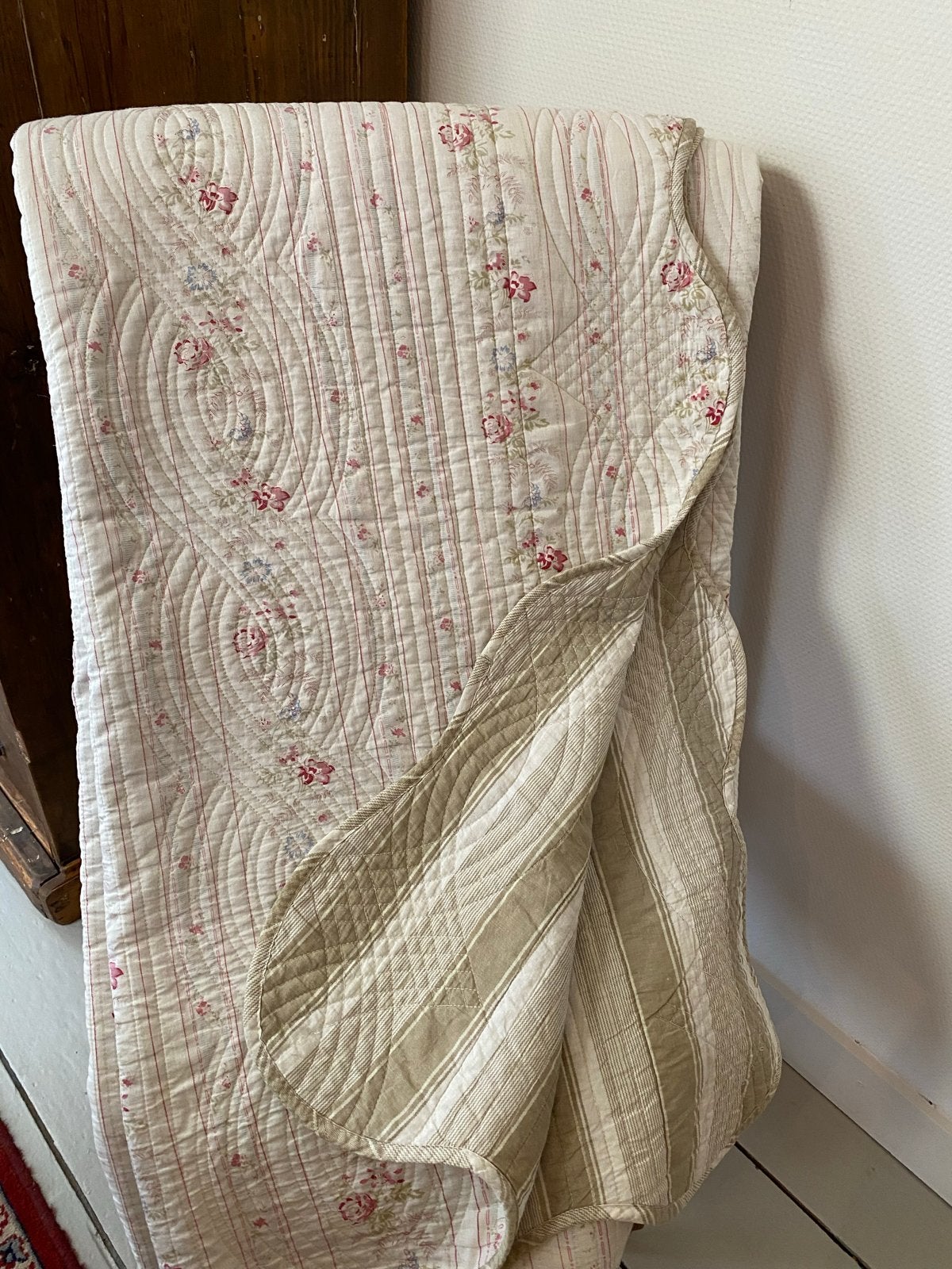 Brocante Franse sprei/quilt - roomwit gebloemd/gestreept, Ophalen of Verzenden