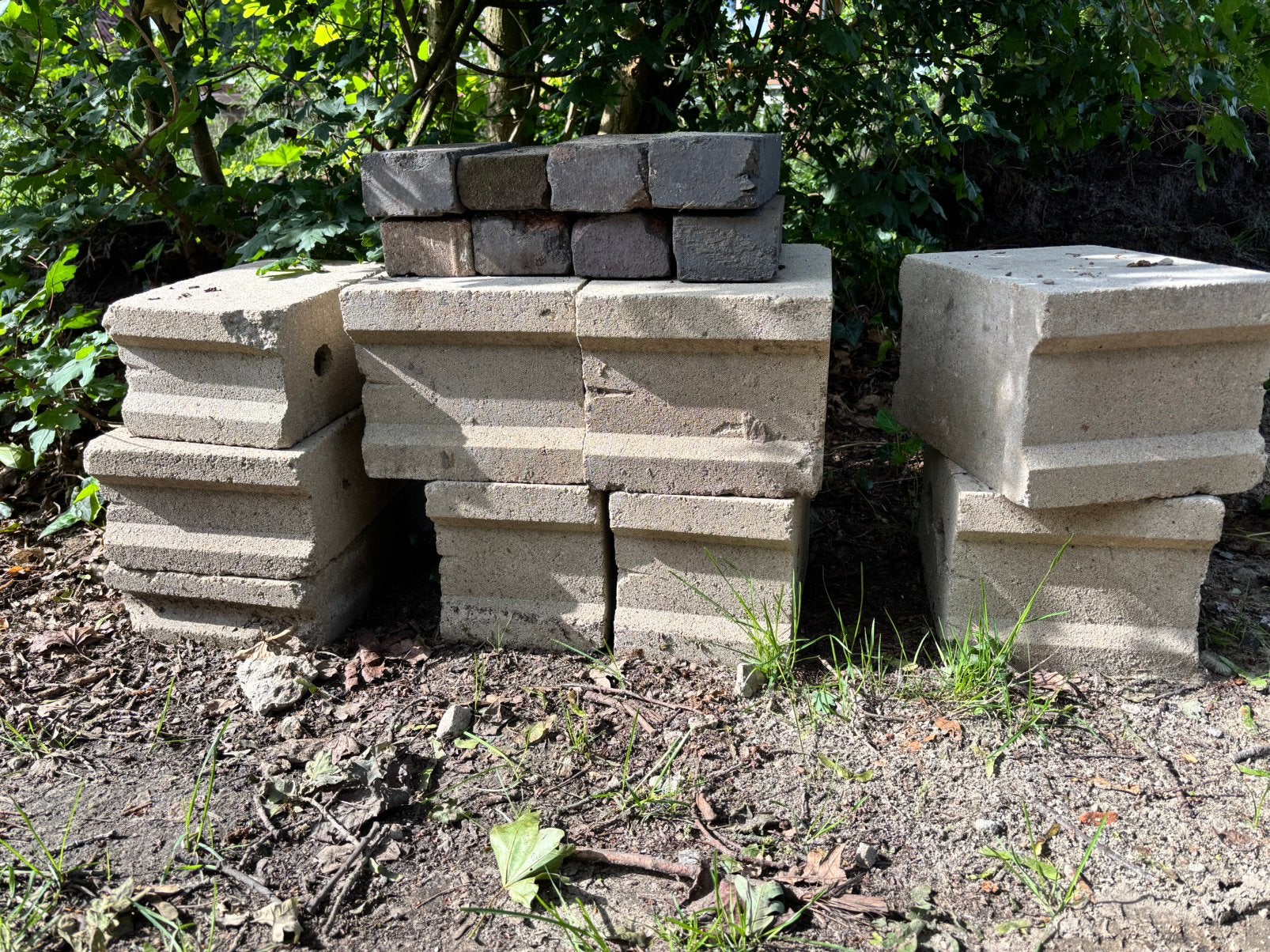 Diverse betonblokken, Ophalen, Zo goed als nieuw