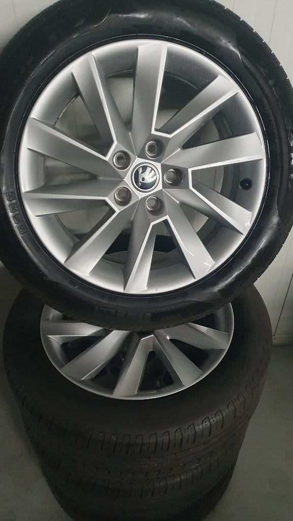 17"Originele Skoda Karoq/Kodiaq/SuperB/Yeti LM + Banden Demo, Banden en Velgen, 17 inch, Ophalen of Verzenden, Personenwagen