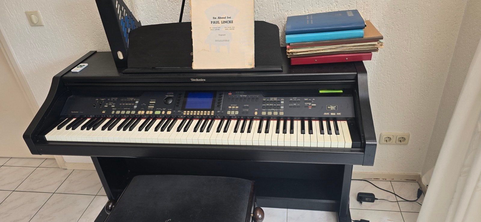 Tekoop goedwerkende piano, Fietsservicedongjum@outlook.com, Zwart, Zo goed als nieuw, Fiets service Dongjum