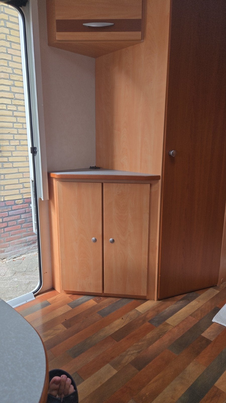 Dethleffs Caravan 543 met Frans bed en rondzit, Rondzit, Frans bed, Particulier, Kachel