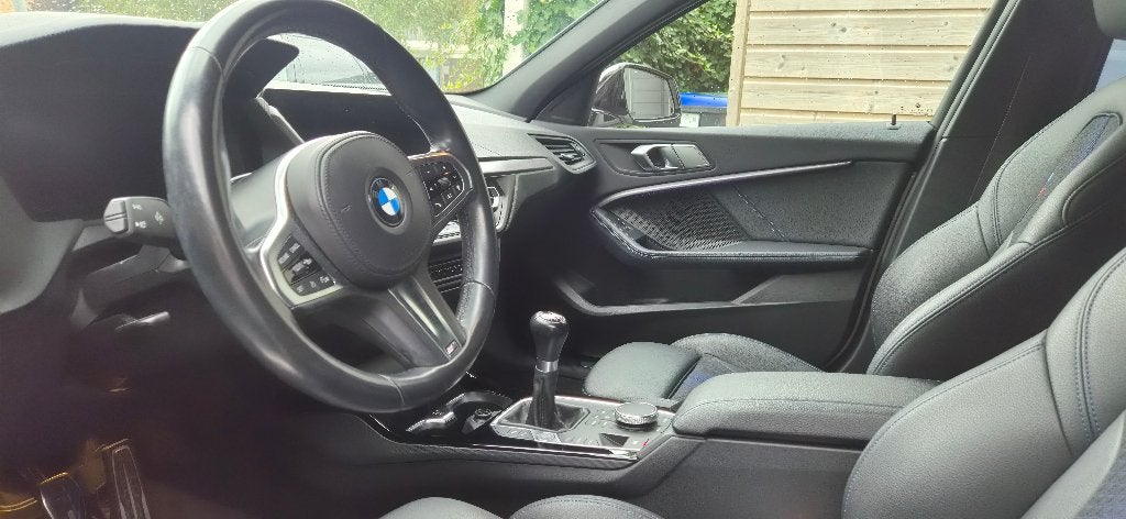 Foto 9 van BMW 1-Serie 118i 136pk 2021 Executive Edition M-sport