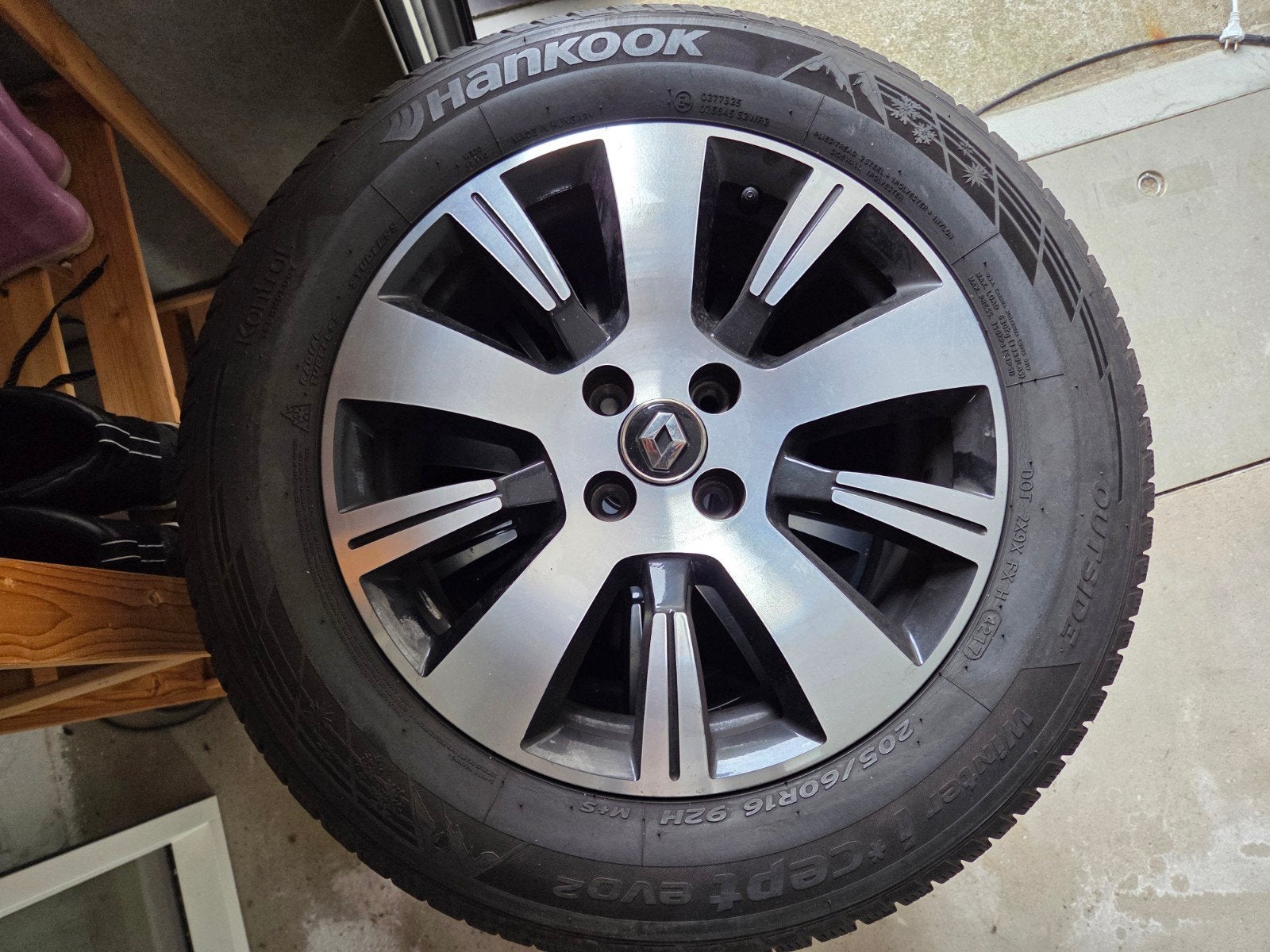 Renault Captur velgen met Hankook winterbanden, Auto-onderdelen, Banden en Velgen, Gebruikt, 16 inch, Banden en Velgen, Personenwagen