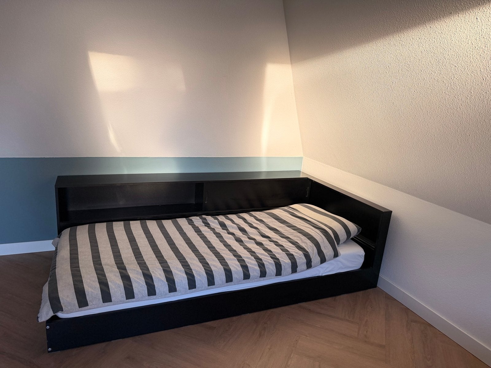 Eenpersoonsbed Wood met opbergruimte, Zwart, Ophalen, Overige materialen, 90 cm, Eenpersoons