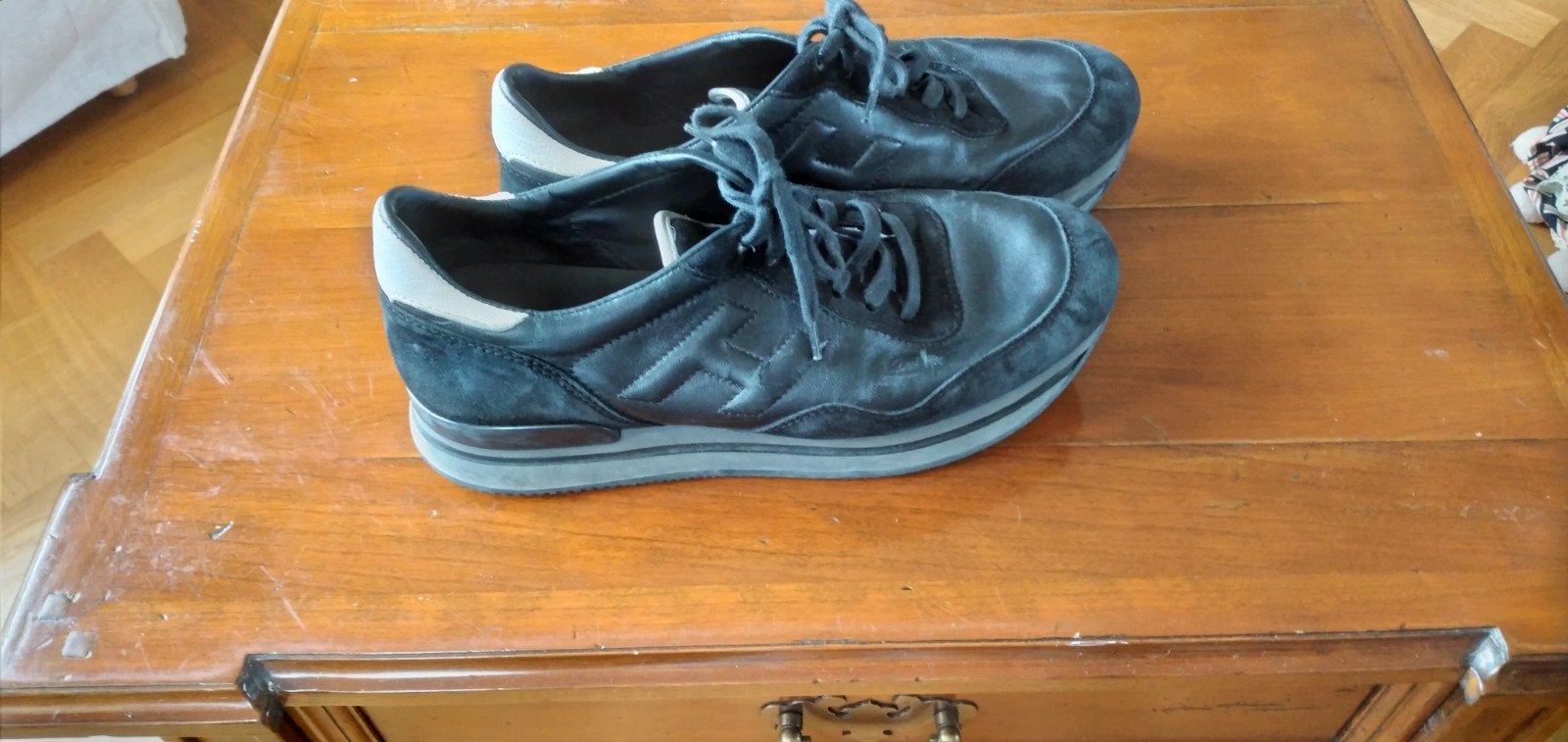 Hogan sneakers zwart - Maat 40, Kleding | Heren, Ophalen of Verzenden, Gedragen, Zwart, Hogan