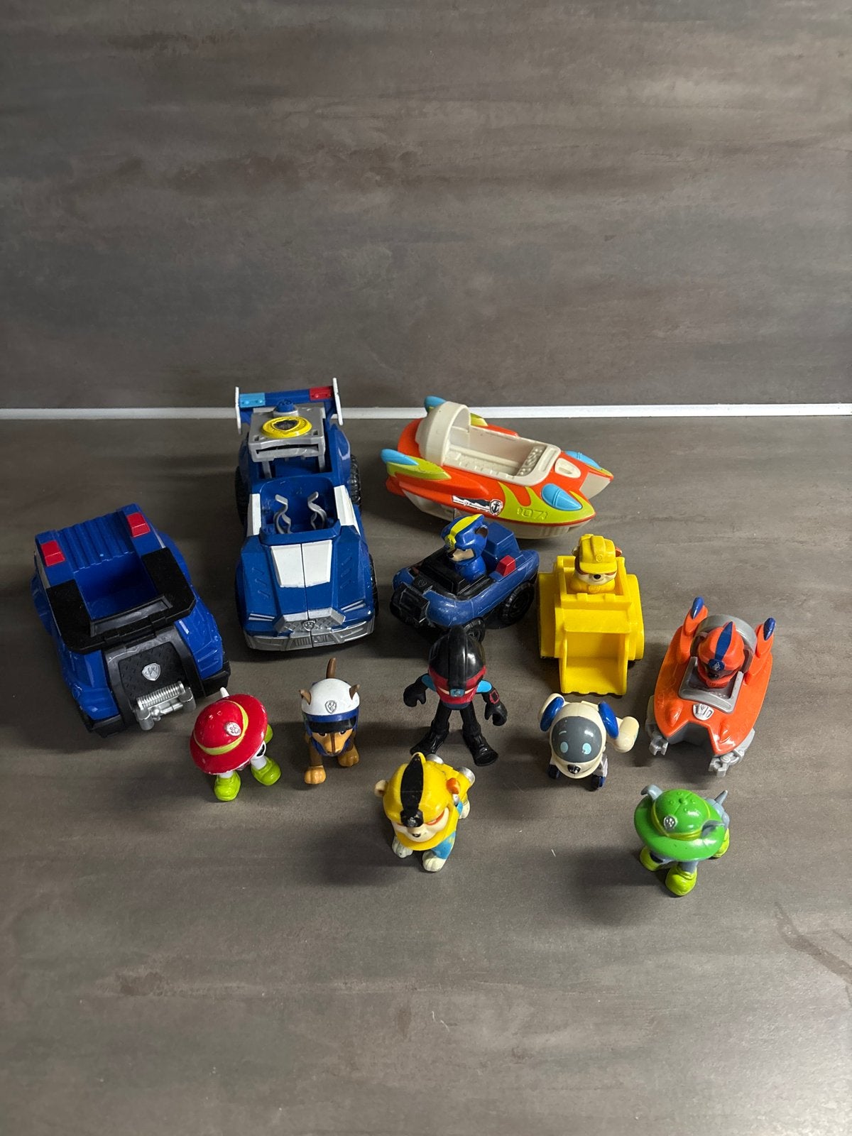 Paw Patrol speelgoedfiguren en voertuigen (veel gebruikt), Ophalen, Gebruikt