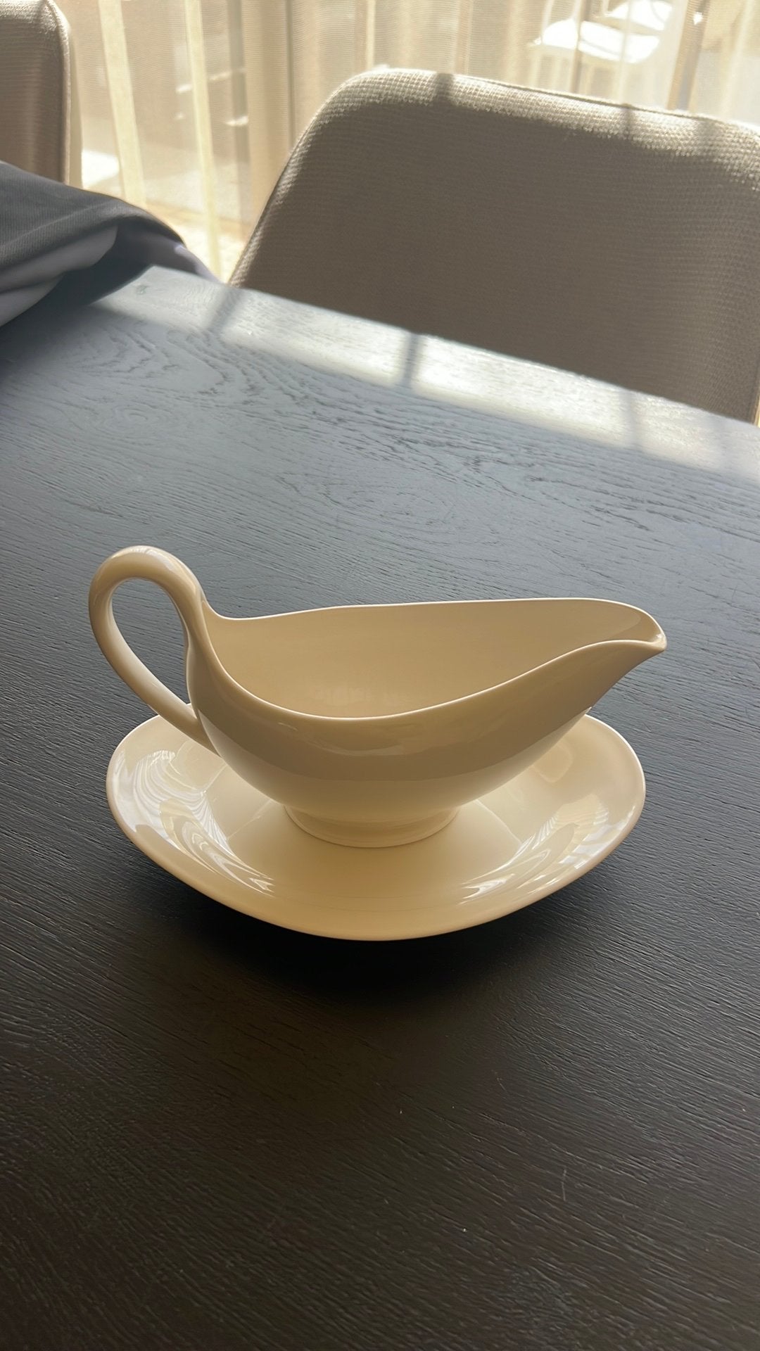 Wedgwood traditional plain sauskom en schotel, Ophalen of Verzenden