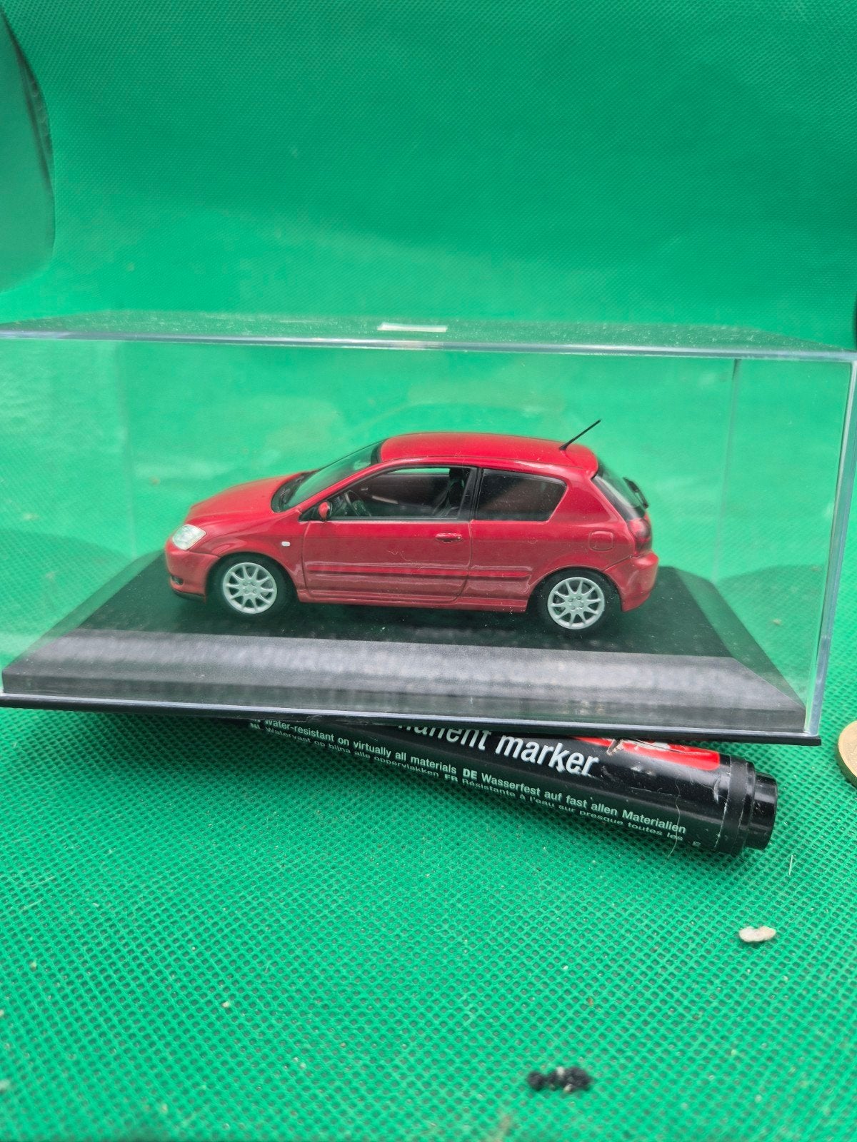 715 toyota Corolla 1/43 Minichamps, Ophalen of Verzenden, Zo goed als nieuw, Auto, MiniChamps