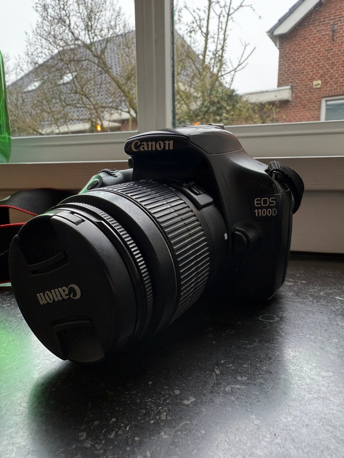 Camera Canon EOS1100D, Gebruikt, Spiegelreflex, Ophalen of Verzenden, Lensdop