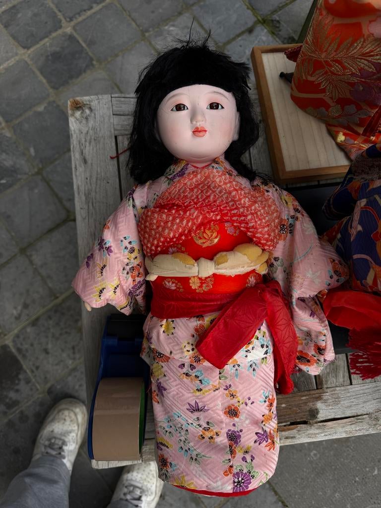 Japanse poppen in kimono, Verzamelen, Poppen, Ophalen, Gebruikt, Pop