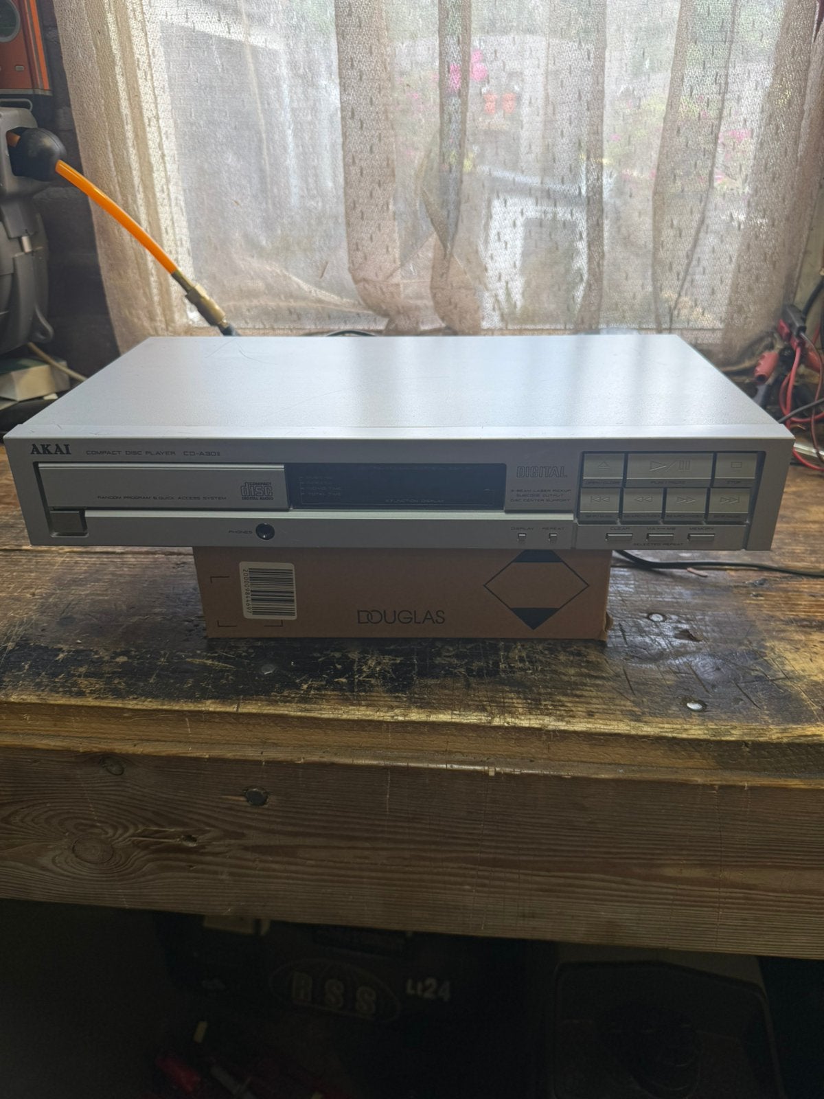 Te koop akai cd-A301 cd speler met defect, Ophalen, Niet werkend, Overige merken