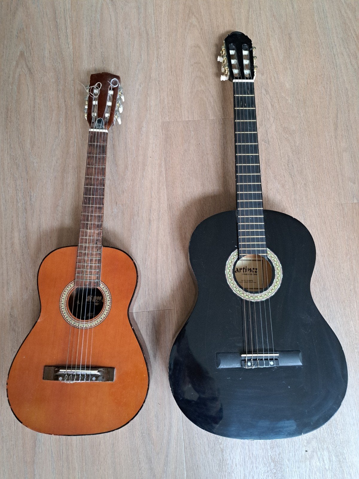 2 gitaren, Ophalen, Klassieke of Spaanse gitaar