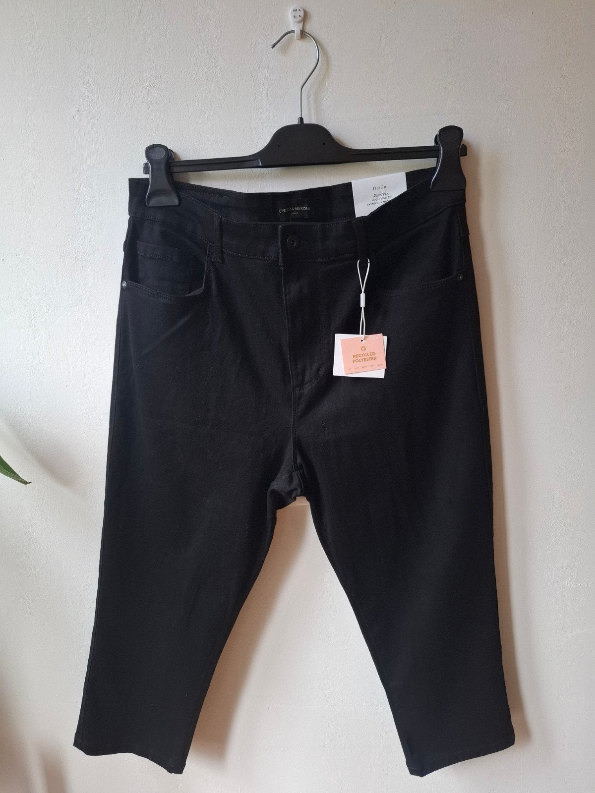 Only Carmakoma zwarte capri jeans maat: 44, Kleding | Dames, Zwart, Maat 42/44 (L), Nieuw, Ophalen of Verzenden