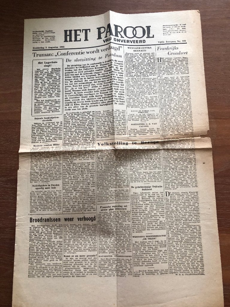 Augustus 1945 7x Het Parool: 2, 3. 4. 6.10, 28, 30. Ze, Verzenden, Overige onderwerpen, Tweede Wereldoorlog, Gelezen
