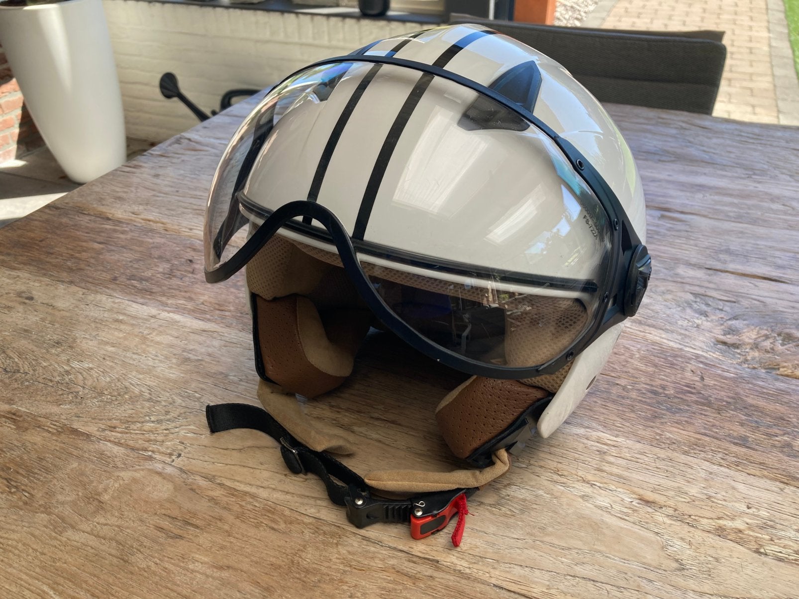 Leuke en zo goed als nieuwe scooter helm, Ophalen of Verzenden, Zo goed als nieuw, Extra large of groter