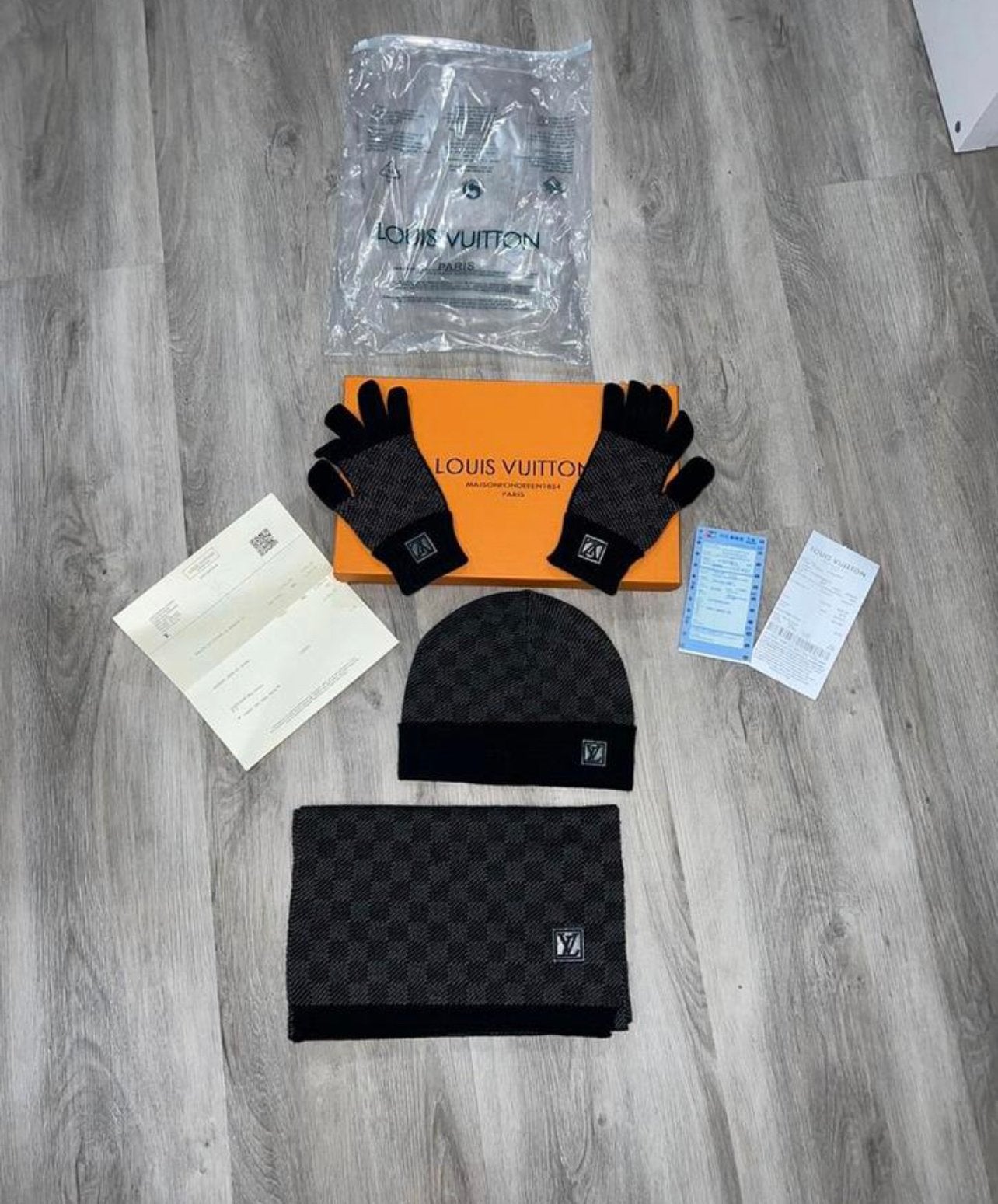 Louis Vuitton Winterset: Sjaal, Muts & Handschoenen - Nieuw, Ophalen of Verzenden, Nieuw, Overige maten, Muts