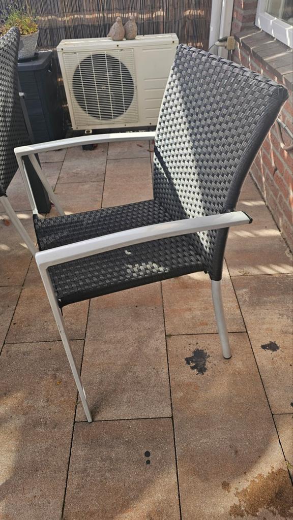 Comfortabele tuinstoel met armleuningen, Ophalen, Gebruikt, Onbekend@voorbeeld.com, Onbekend