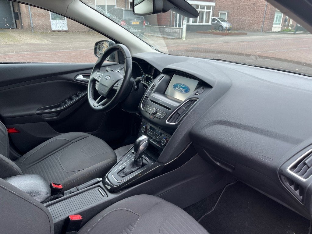 Ford FOCUS WAGON 1.5 TDCI TITANIUM AUTOMAAT / NAVI / STOEL+S, Gebruikt, 4 cilinders, Te koop, 1499 cc