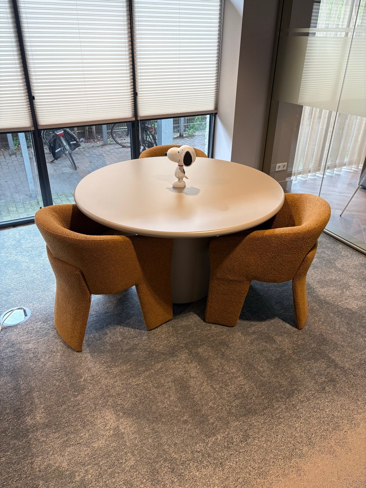 Moderne tafel met 3 stoelen, Ophalen, Overige kleuren, Zo goed als nieuw, Eén