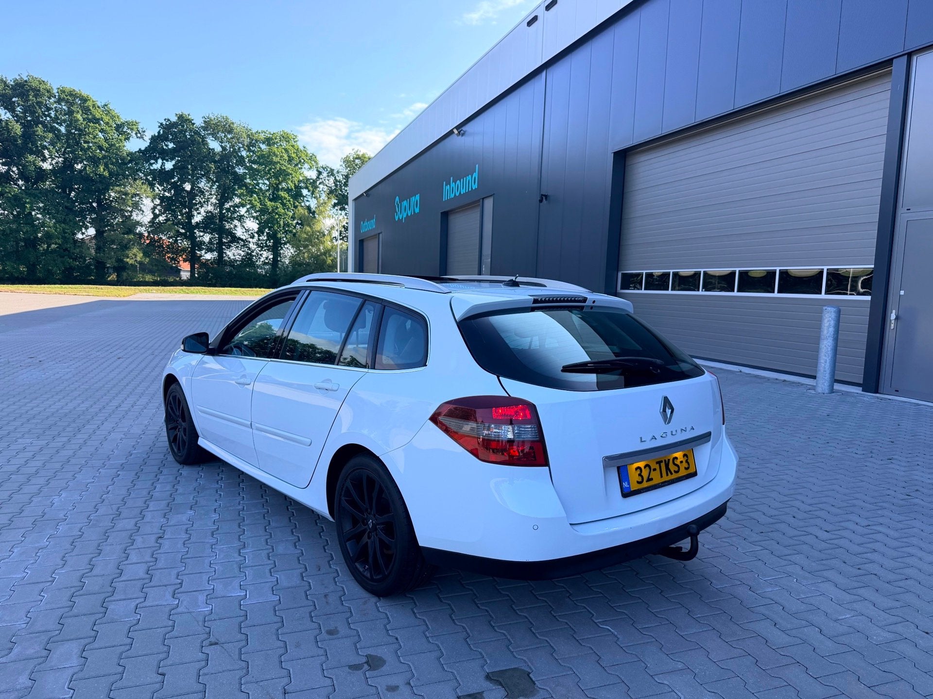 Renault Laguna Estate 1.5 dCi Executive, Auto's, Voorwielaandrijving, Gebruikt, 1295 kg, 4 cilinders